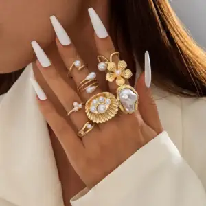 5-Piece Abstract Baroque Pearl Ring Set – Sculptural Gold Organic Shapes