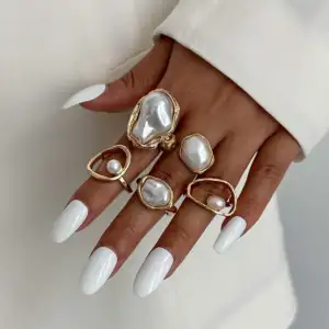 5-Piece Baroque Pearl & Gold Statement Ring Set – Abstract Organic Design